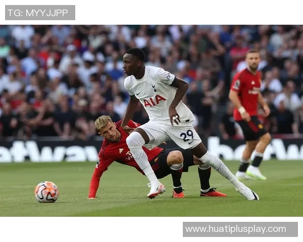 霍尔谈曼联控球表现称未感受到威胁球队状态令人舒适